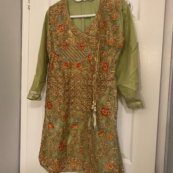 Light green embroidered Pakistani style gharara shalwar kameez - Picture 3 of 7